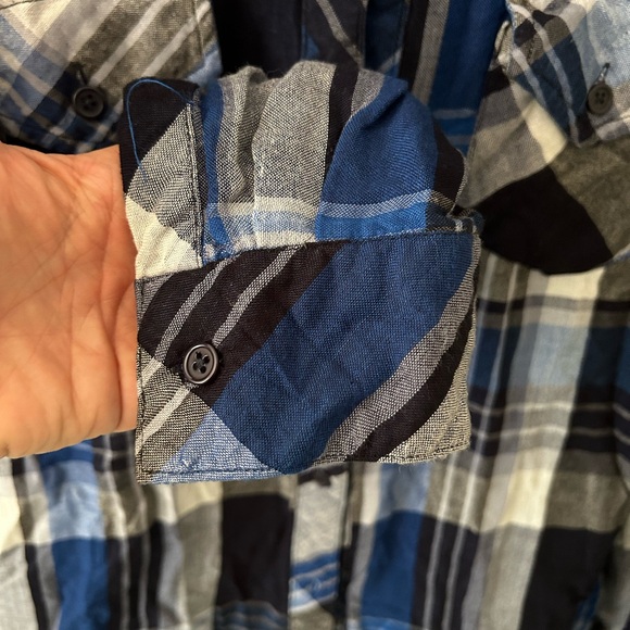 RAILS BLUE PLAID BUTTON DOWN FLANNEL AHIRT WITH POCKETS SIZE SMALL - Picture 6 of 11
